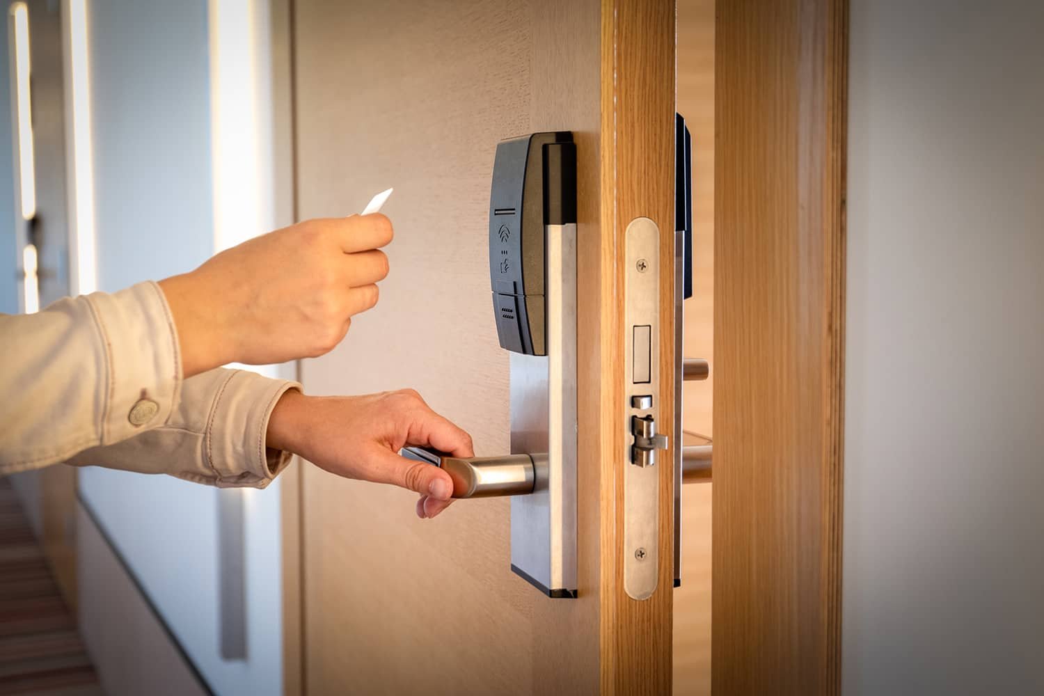 Commercial-Locksmith-Services-Los-Angeles